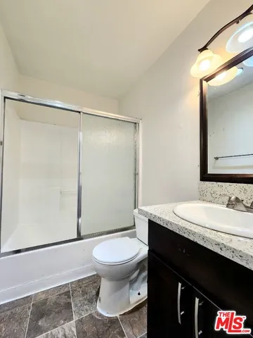 $2,550 | 639 North Alexandria Avenue, Unit 7, Los Angeles, CA 90004