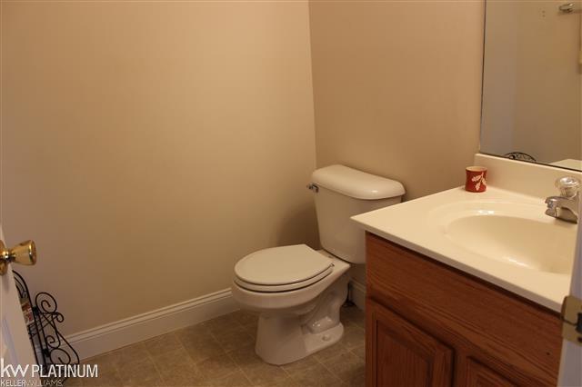 1555 Stapleton Road Memphis, MI 48041 - Photo 17 of 19 31286758-16.JPG