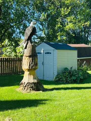 $2,000 | 219 Palm Drive, Lena, IL 61048