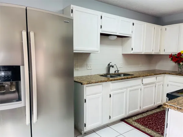 $1,900 | 6823 Songbrook Drive, Houston, TX 77083