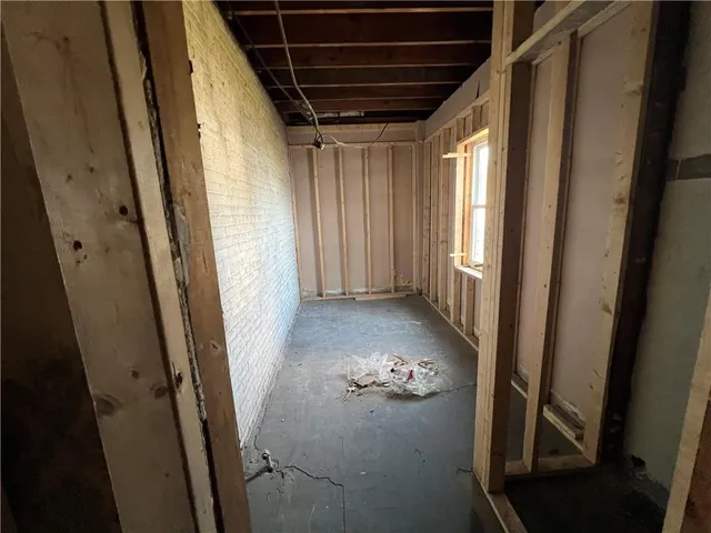 a view of utility room