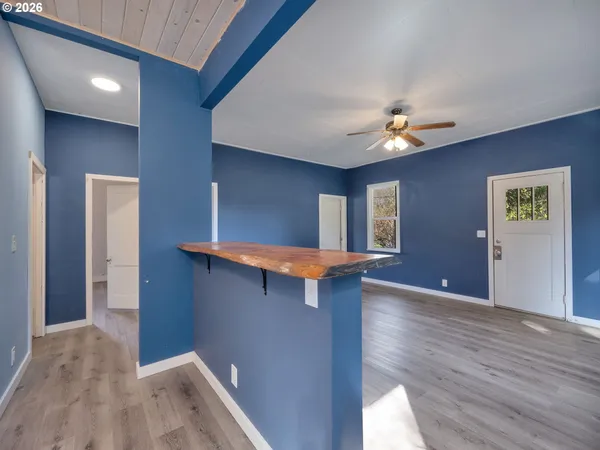 a view of livingroom with hardwood