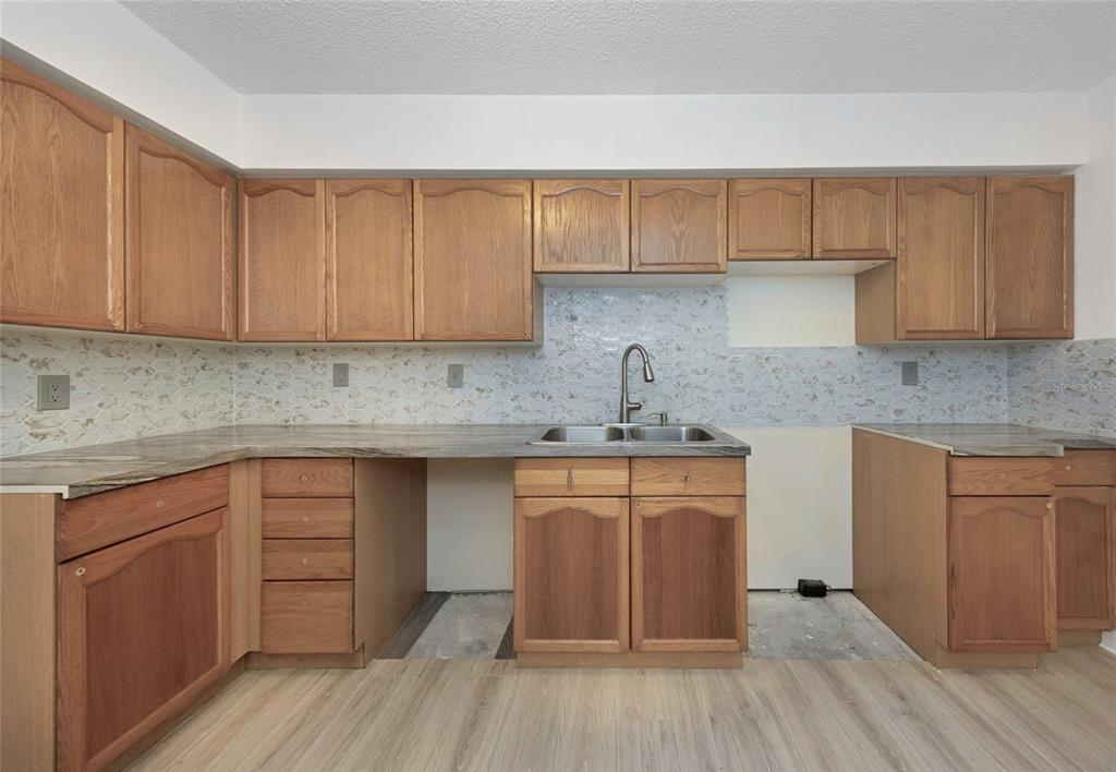 6980 Ulmerton Road, Unit 4E Largo, FL 33771 - Photo 9 of 23