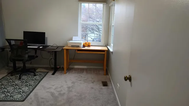 $2,250 | 1151 Regency Court, Schaumburg, IL 60193