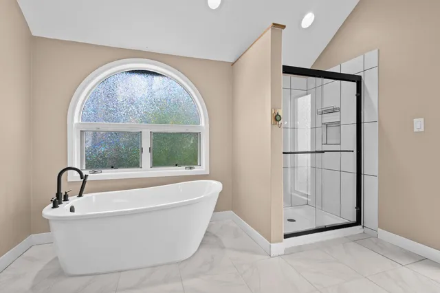 $409,900 | 1555 Villa Park Drive, Oshkosh, WI 54904