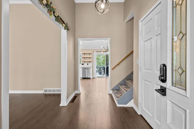 $409,900 | 1555 Villa Park Drive, Oshkosh, WI 54904