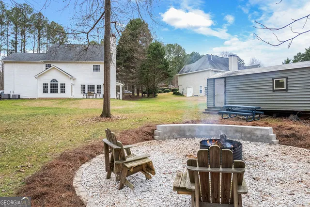 $490,000 | 290 Farr Lake Drive, Tyrone, GA 30290