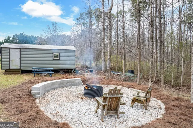 $490,000 | 290 Farr Lake Drive, Tyrone, GA 30290