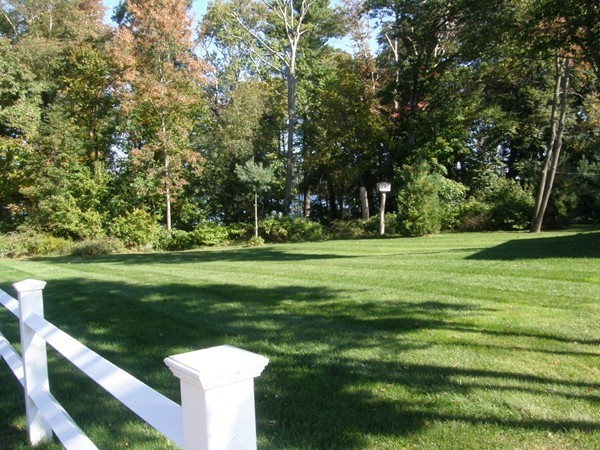 21 Cynthia Road Canton, MA 02021 - Photo 3 of 12 Gallery Image 3