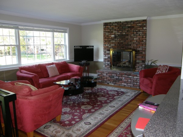 21 Cynthia Road Canton, MA 02021 - Photo 9 of 12 Gallery Image 9