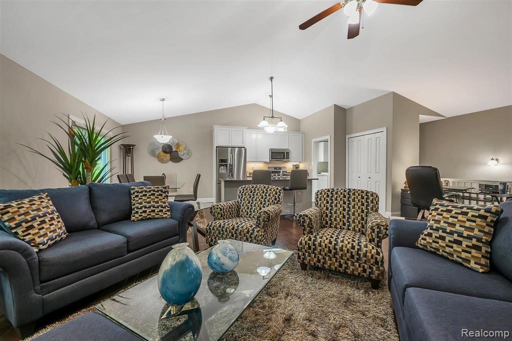 147 Sedum Road Howell, MI 48843 - Photo 5 of 34