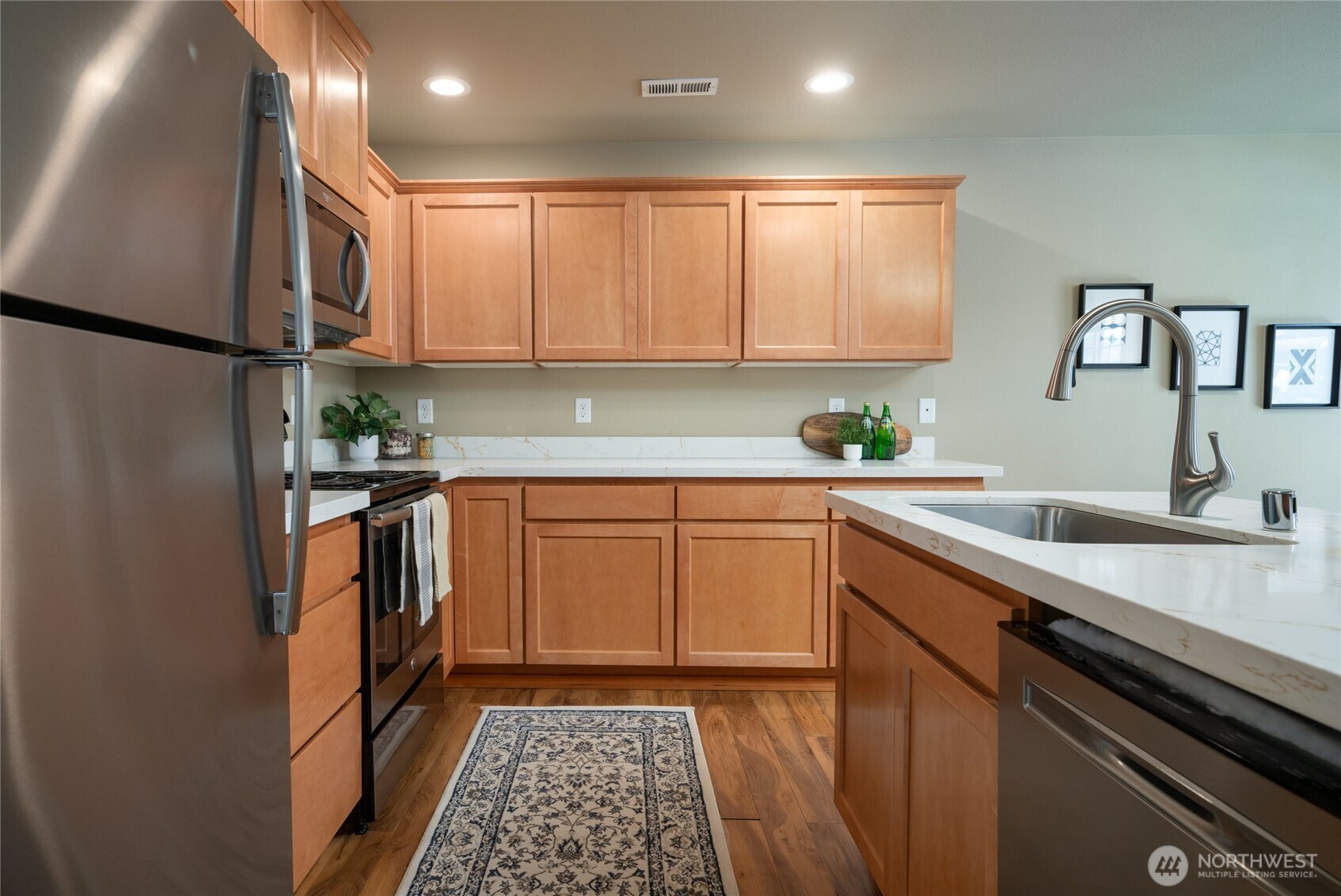 176 North Township Street Sedro-Woolley, WA 98284 - Photo 4 of 29