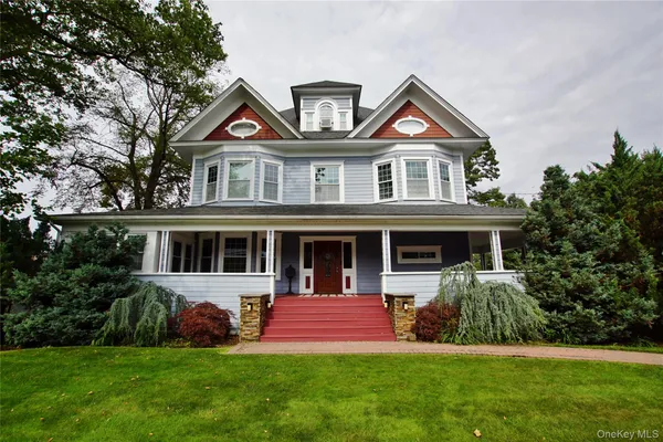 $1,900,000 | 278 South Long Beach Avenue, Freeport, NY 11520