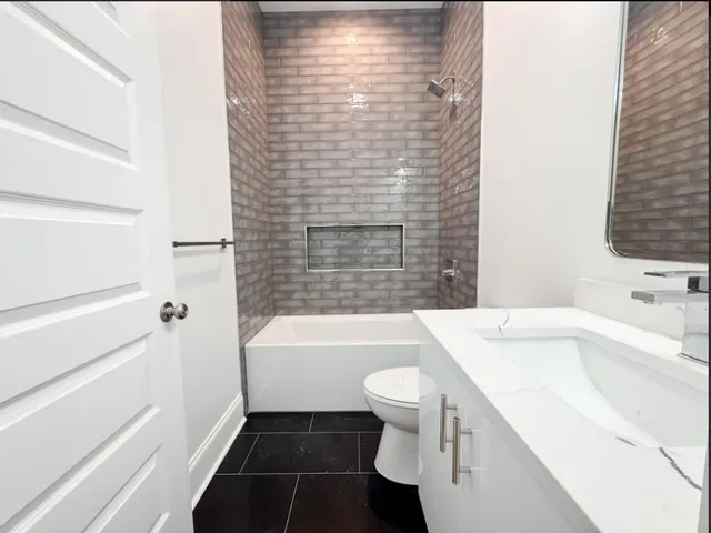 $1,600 | 3720 Buchanan Street, New Orleans, LA 70122