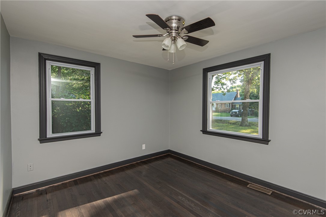 5109 Coxson Road Sandston, VA 23150 - Photo 24 of 50 First floor bedroom