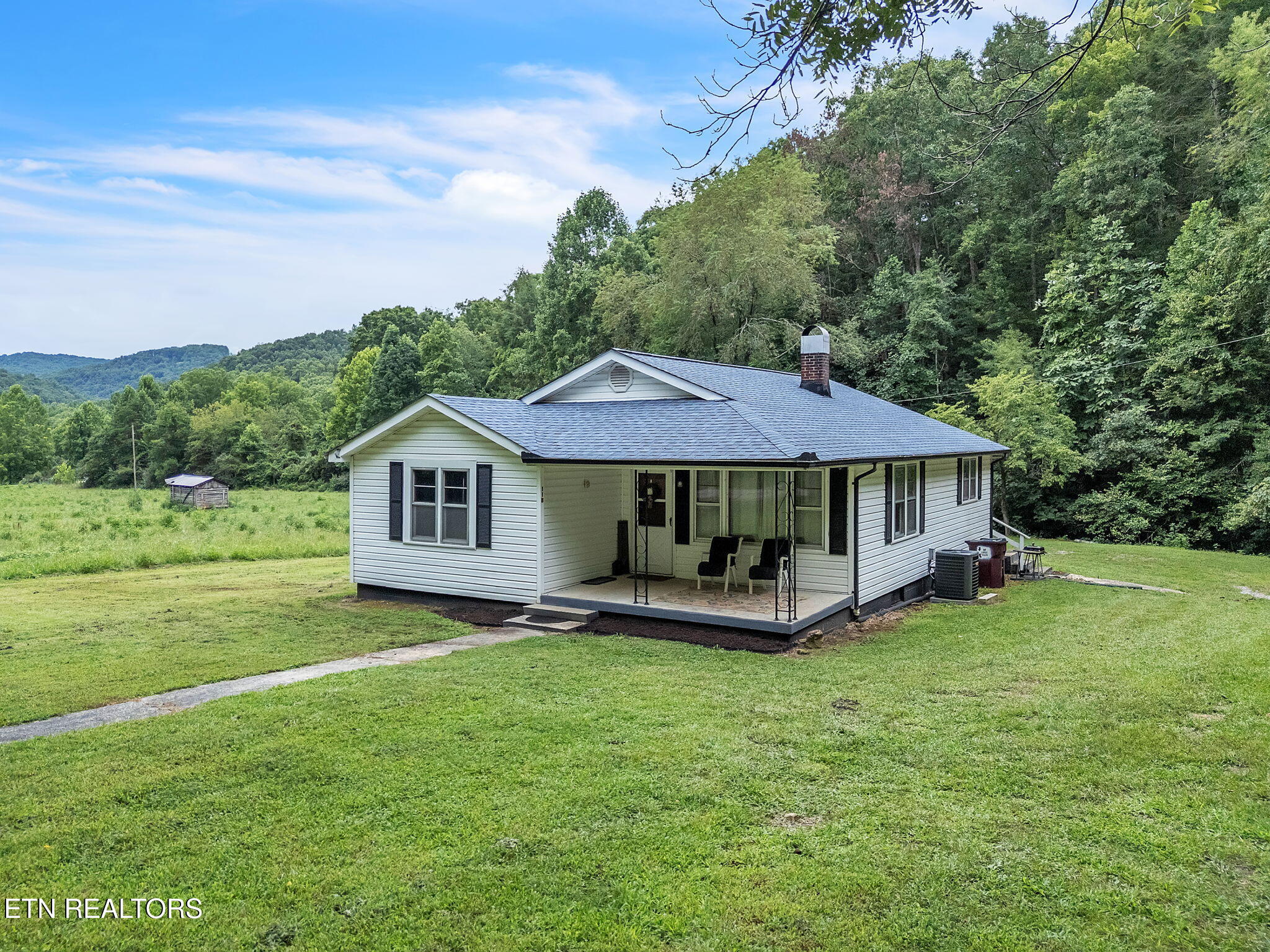 4-web-or-mls-118 Meredith--5