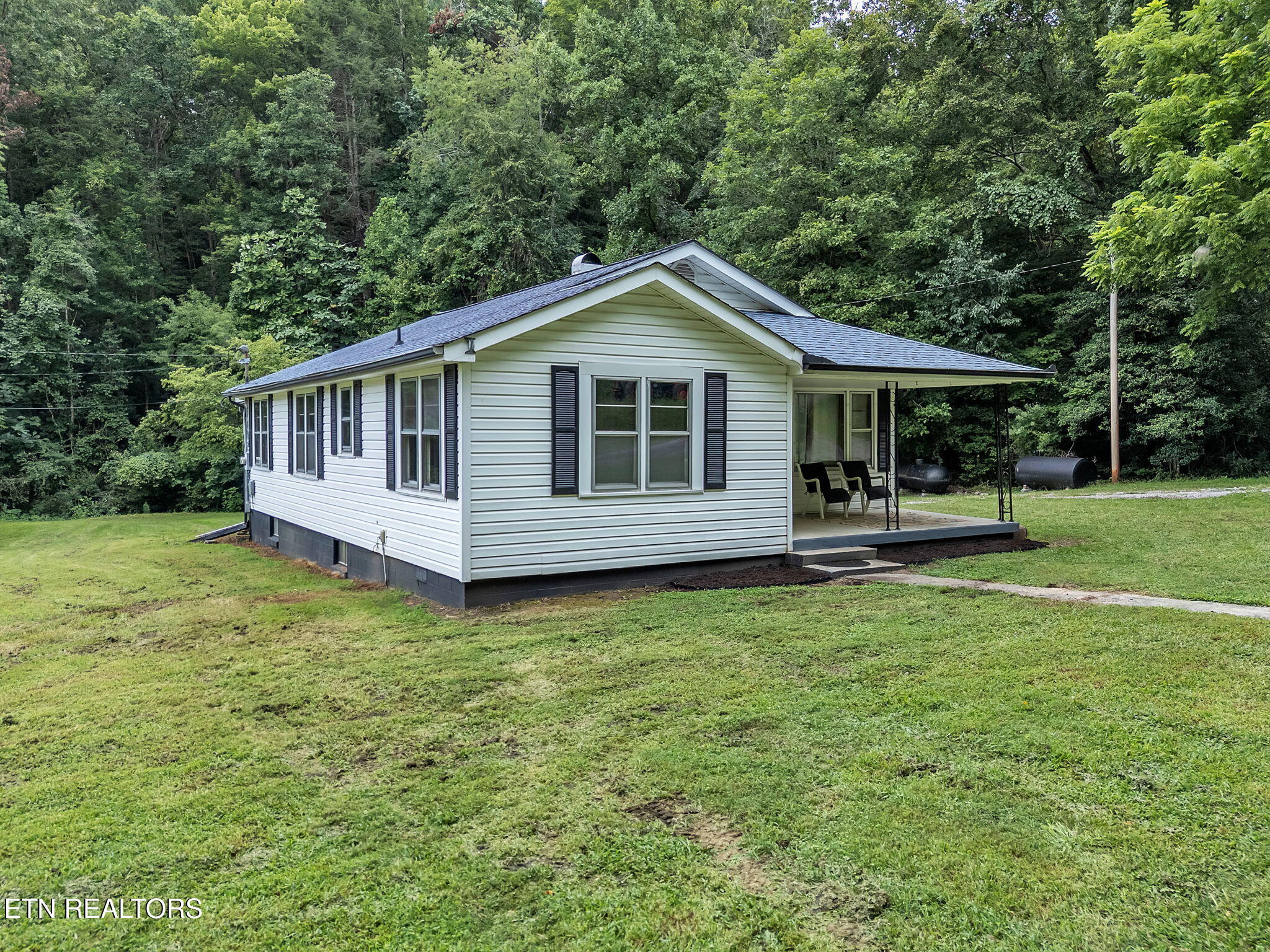 6-web-or-mls-118 Meredith--11