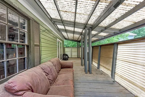 $9,800 | 2834 Salado Street, Austin, TX 78705