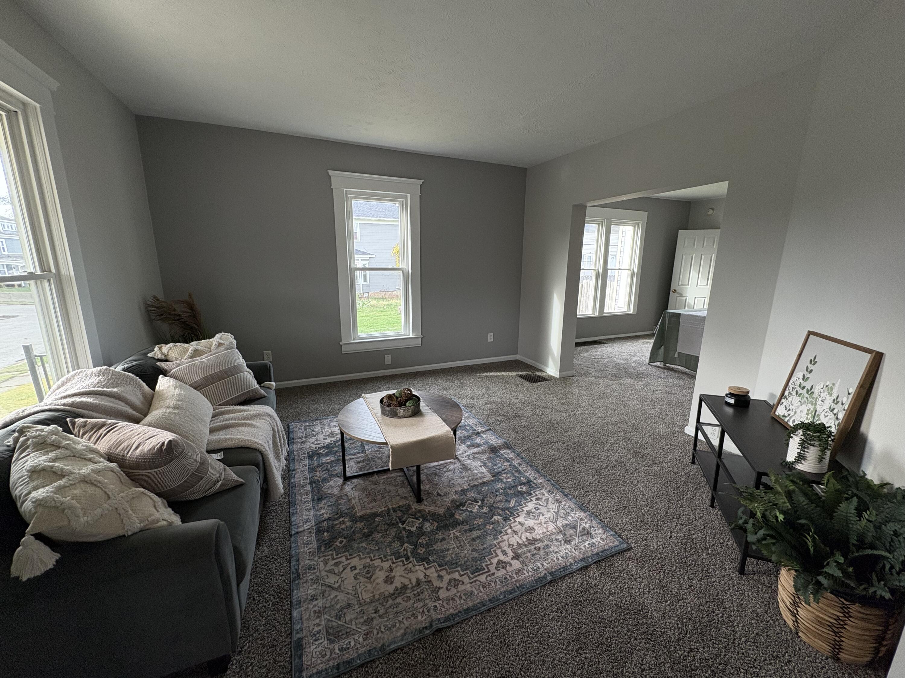 564 Stanton Avenue Springfield, OH 45503 - Photo 3 of 21 Gallery Image 3
