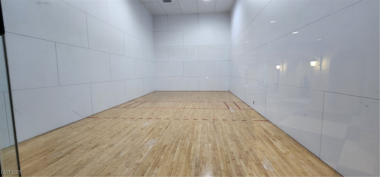 210 East Flamingo Road, Unit 326 Las Vegas, NV 89169 - Photo 46 of 58 Racquetball, squash and basketball.