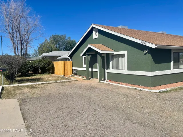 a view of outdoor space yard and front view of a house
