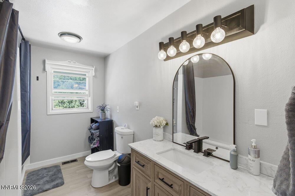 2255 Sutro Drive Reno, NV 89521 - Photo 21 of 32 bath2