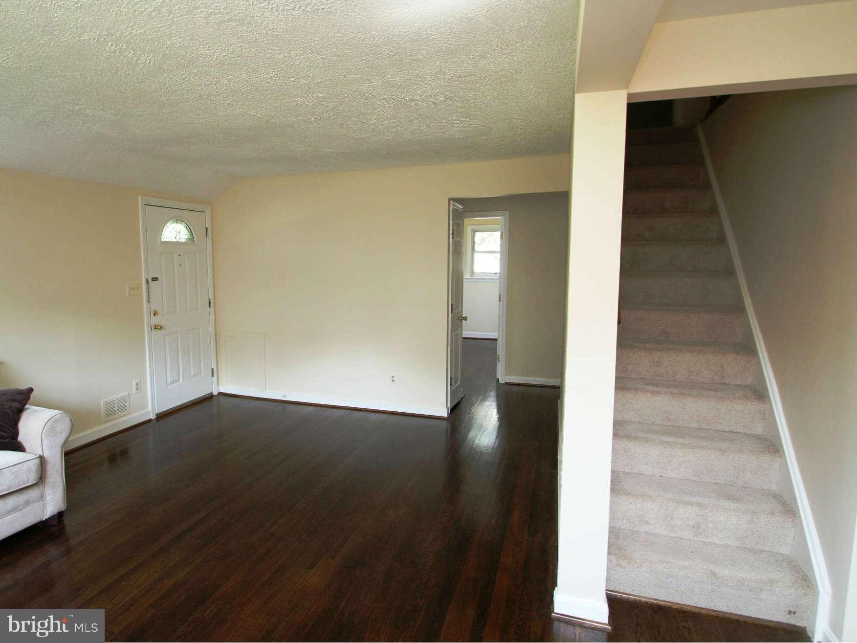 12603 Holdridge Road Silver Spring, MD 20906 - Photo 11 of 29 Living Room