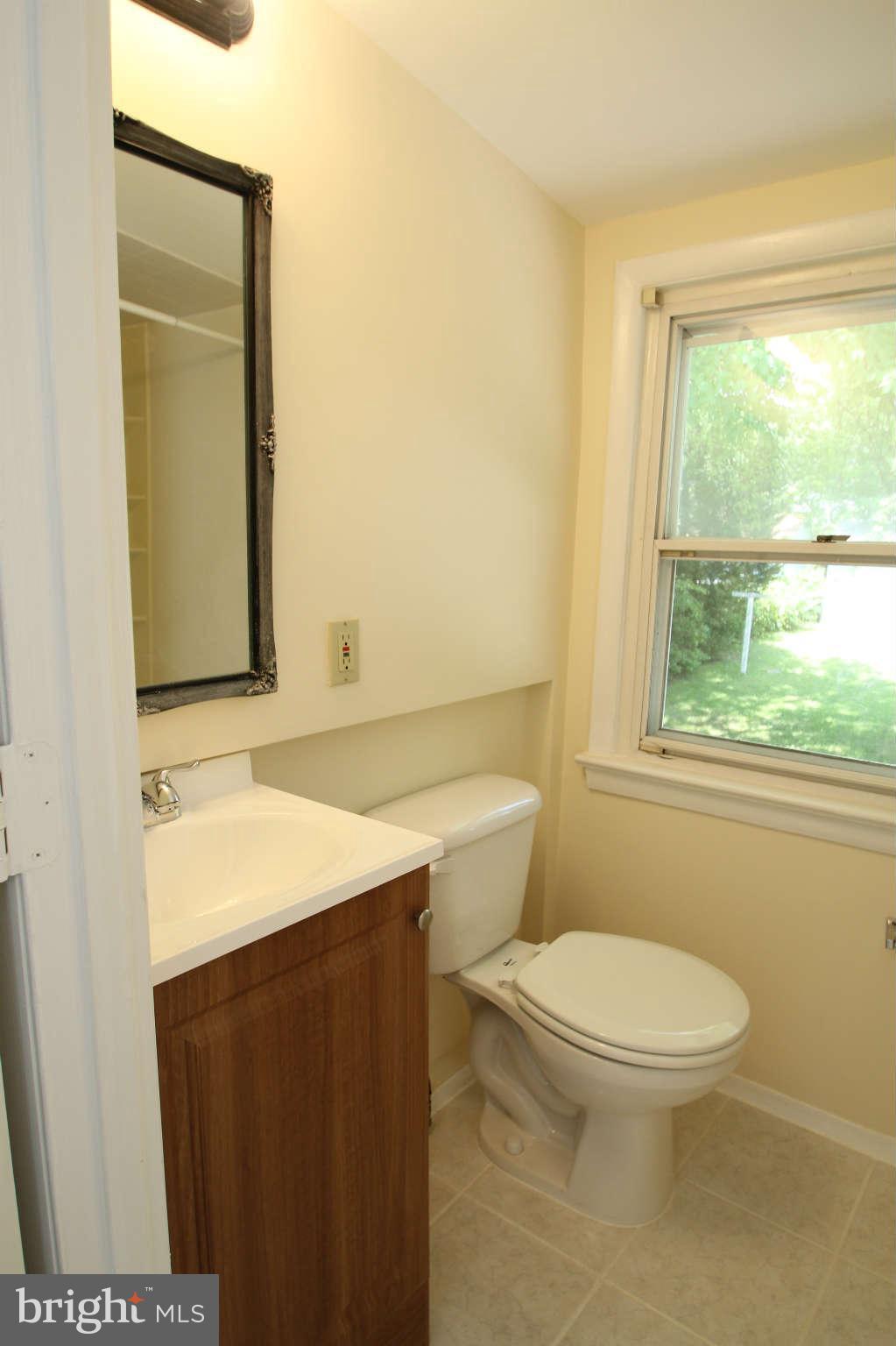 12603 Holdridge Road Silver Spring, MD 20906 - Photo 29 of 29 Upstairs Full Bath