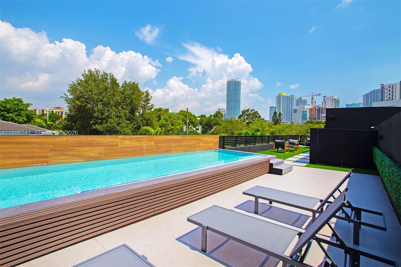 420 Southwest 15th Road, Unit 420 Miami, FL 33129 - Photo 4 of 48