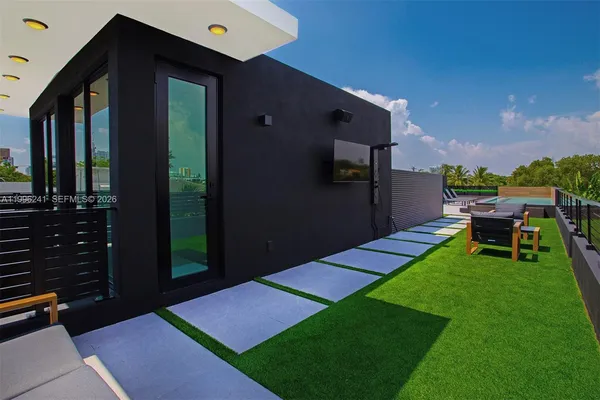 $20,000 | 420 Southwest 15th Road, Unit 420, Miami, FL 33129