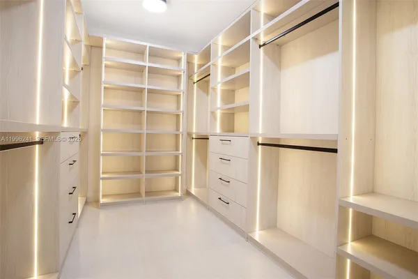 $20,000 | 420 Southwest 15th Road, Unit 420, Miami, FL 33129