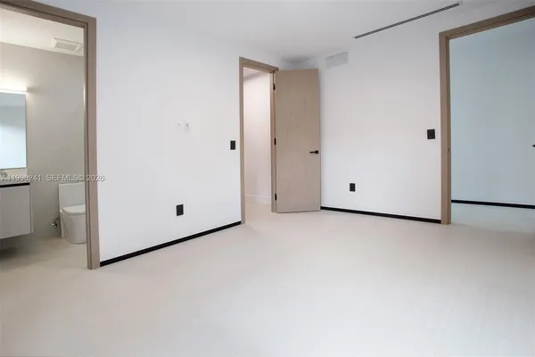 $20,000 | 420 Southwest 15th Road, Unit 420, Miami, FL 33129