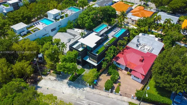 $20,000 | 420 Southwest 15th Road, Unit 420, Miami, FL 33129