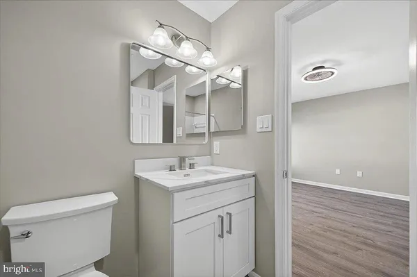 $3,200 | 22989 Whitehall Terrace, Sterling, VA 20166