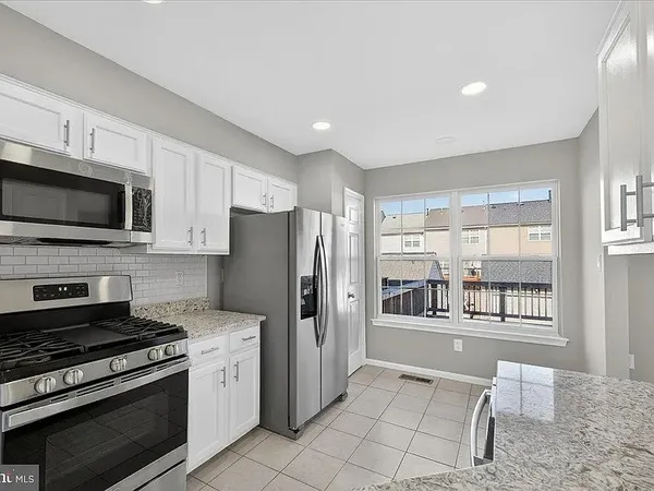 $3,200 | 22989 Whitehall Terrace, Sterling, VA 20166
