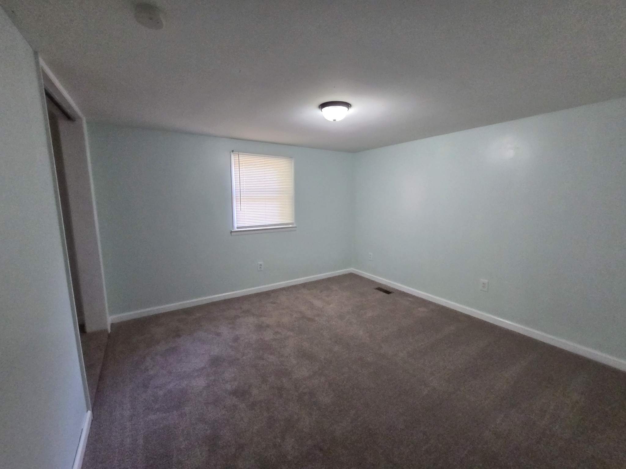 65 Anthony Mill Road Tullahoma, TN 37388 - Photo 28 of 43 an empty room with a window