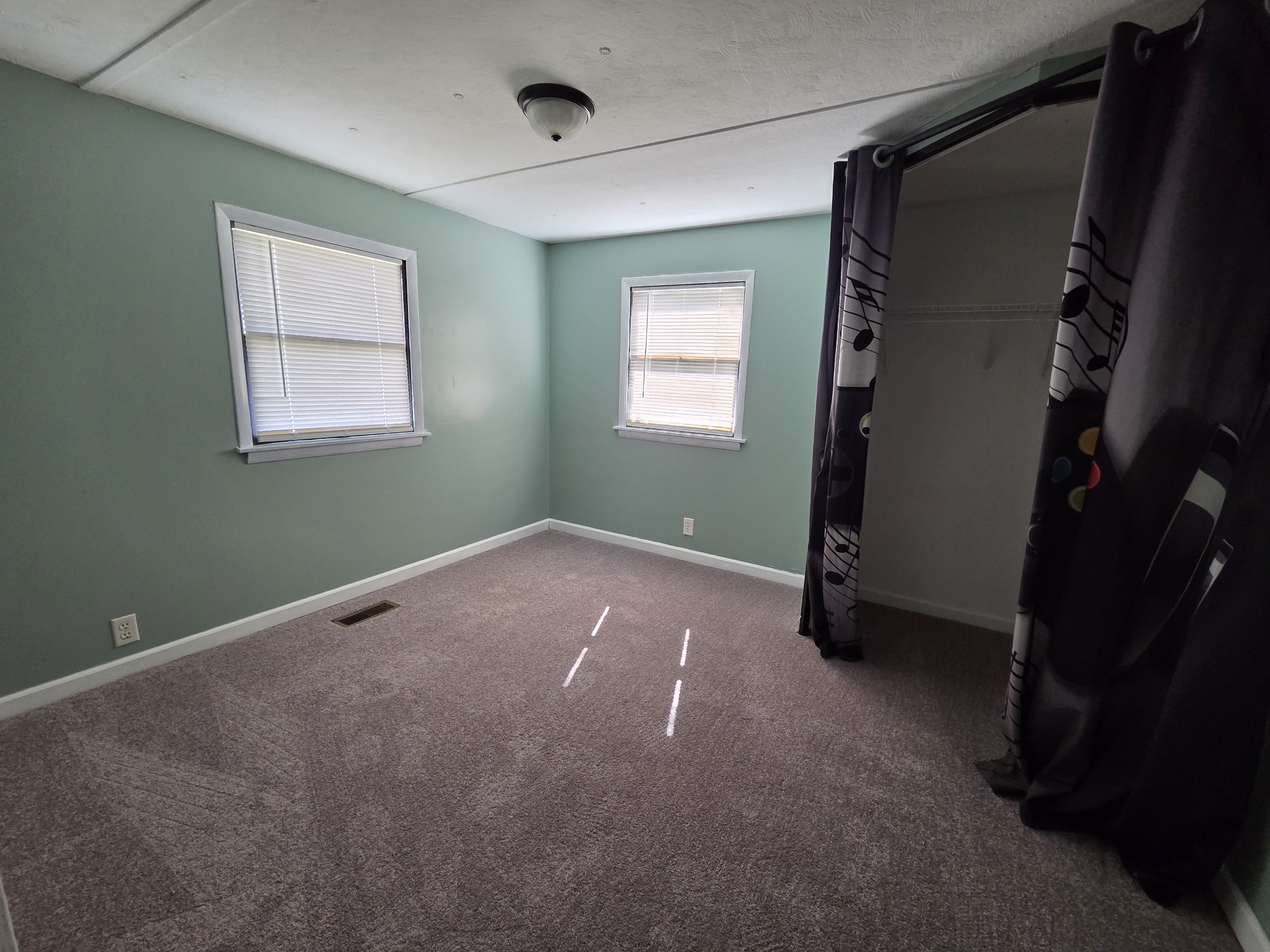 65 Anthony Mill Road Tullahoma, TN 37388 - Photo 30 of 43 a view of room and window