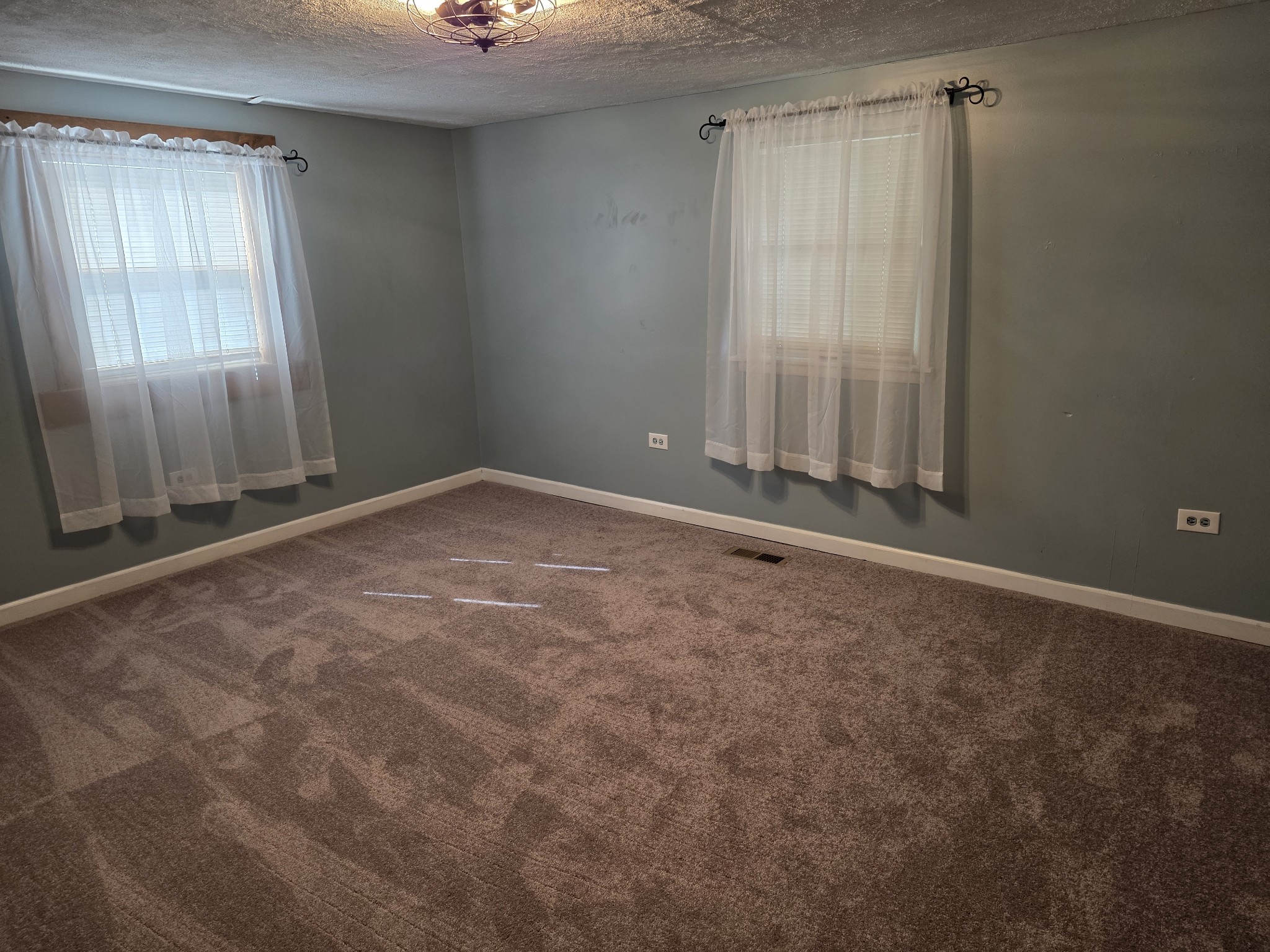 65 Anthony Mill Road Tullahoma, TN 37388 - Photo 37 of 43 an empty room with windows
