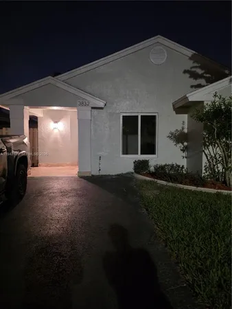 $3,150 | 3832 Northwest 107th Way, Sunrise, FL 33351