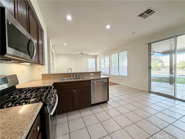 $3,350 | 23664 Groveland Place, Murrieta, CA 92562