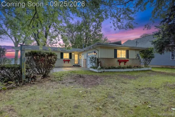 $558,000 | 4223 Sadler Drive, Linden, MI 48451