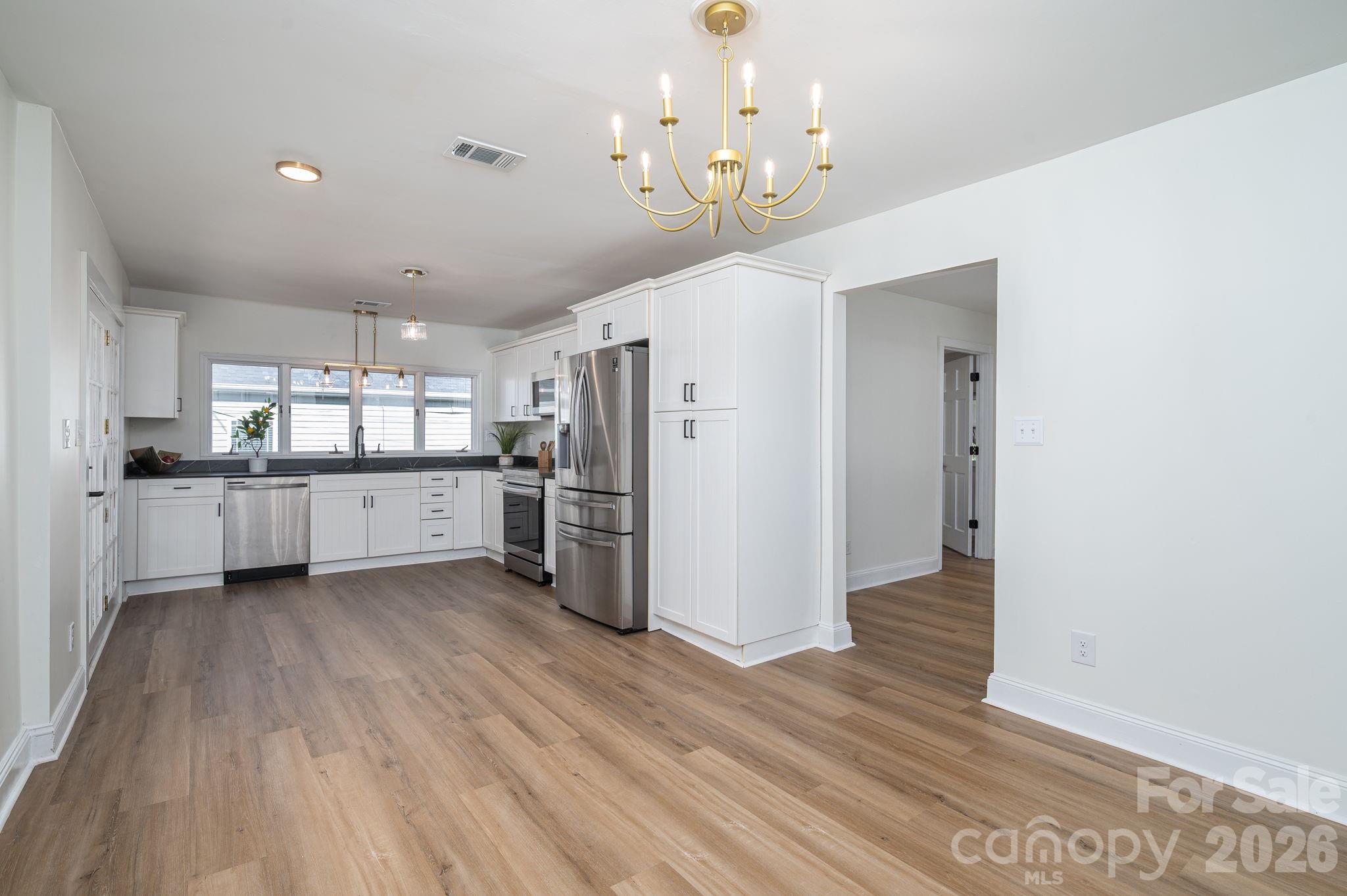 313 Willis Road Dallas, NC 28034 - Photo 18 of 37 Gallery Image 18