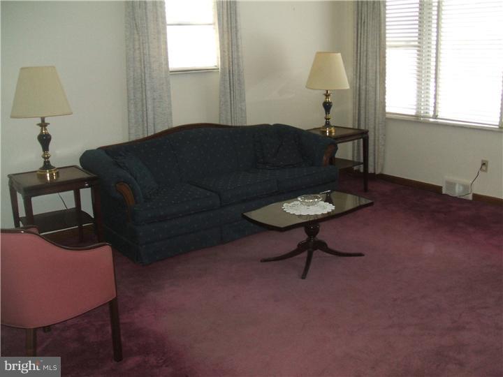 36 Lanci Road Maple Shade, NJ 08052 - Photo 3 of 7