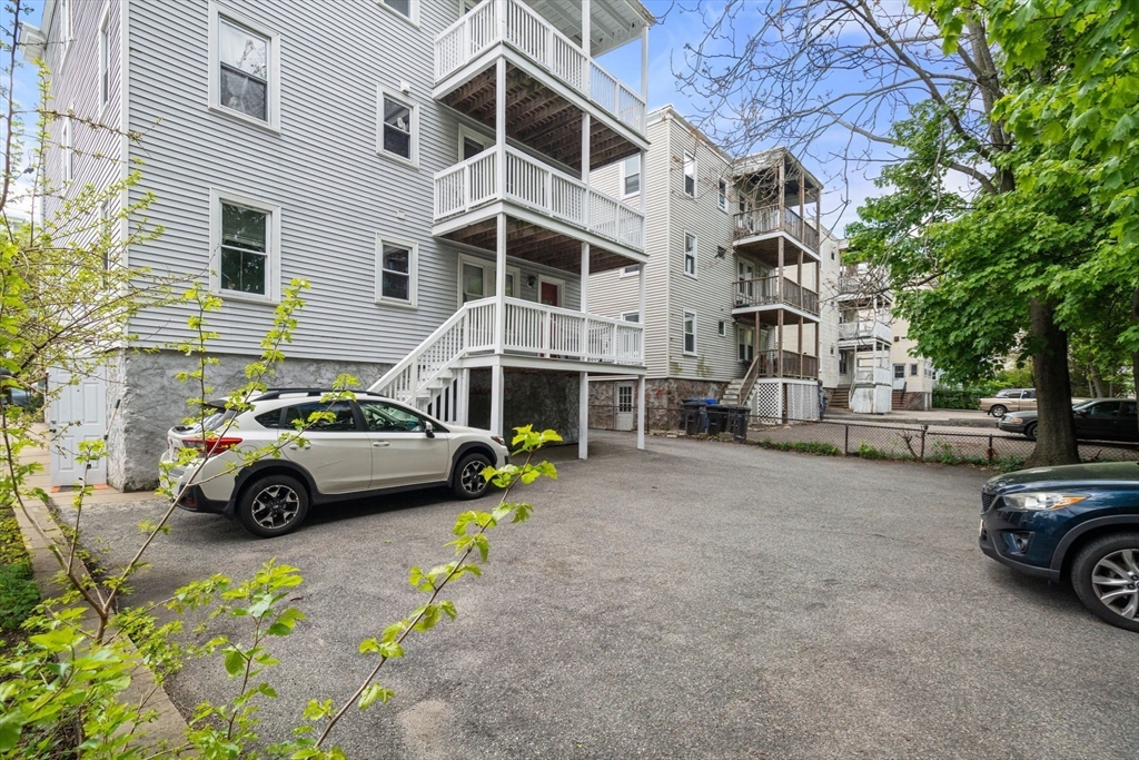19 Claymoss Road Boston, MA 02135 - Photo 6 of 28