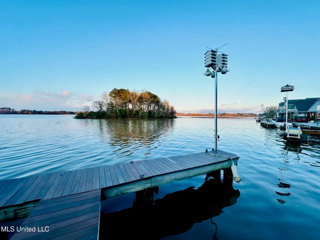 $599,900 | 164 West Waterwood Drive, Brandon, MS 39047