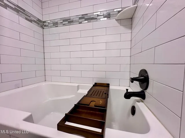 $599,900 | 164 West Waterwood Drive, Brandon, MS 39047