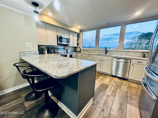 $599,900 | 164 West Waterwood Drive, Brandon, MS 39047