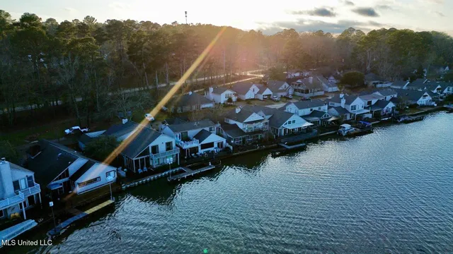 $599,900 | 164 West Waterwood Drive, Brandon, MS 39047