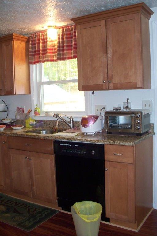 1 Crestwood Drive, Unit 22 Springvale, ME 04083 - Photo 4 of 27 Photo