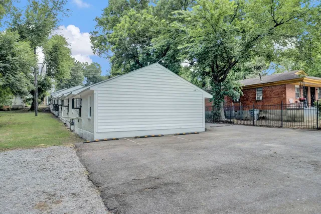 $745 | 2966 Yale Avenue, Unit 3, Memphis, TN 38112